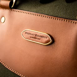 Medium Sutherland Bag In Hunter Green & Mid Tan -Clothing Shop 77a0192 edit