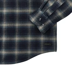 Filson Alaskan Guide Shirt In Navy, Pine And Bronze Plaid -Clothing Shop fmcam0005w0167 432 fls 15 49cc41de 1190 48a5 a3fd e3eaea747cad 2000x
