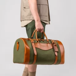 Medium Sutherland Bag In Hunter Green & Mid Tan -Clothing Shop model studio shots test 11916 edit