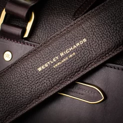 Medium Sutherland Bag In Dark Tan 21 Medium Sutherland Bag In Dark Tan -Clothing Shop sutherland 5507 edit